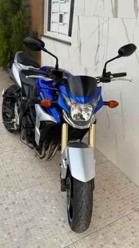 SUZUKI GSR 750 2015 VENDO, TROCO OU FINANCIO!