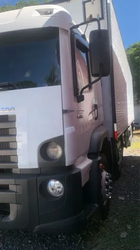 Caminhão WV 24280
