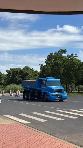  Mercedes  caçamba (vendo avista ou parcelo) 
