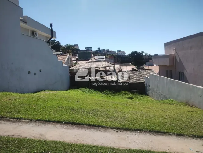 Condomínio Vivenda das Pitangueiras - Terreno em Condomínio Pronto para Construir