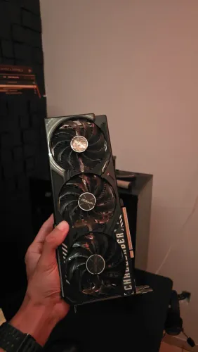 Challenger AMD RX9070xt