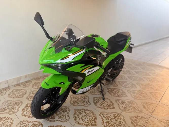 Kawasaki Ninja 500 SE - 2025