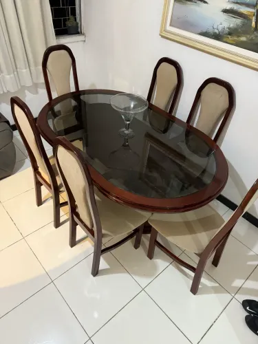 Mesa de jantar de madeira c 6 cadeiras Rústica 