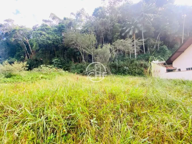 TERRENO PRÓXIMO AO CENTRO