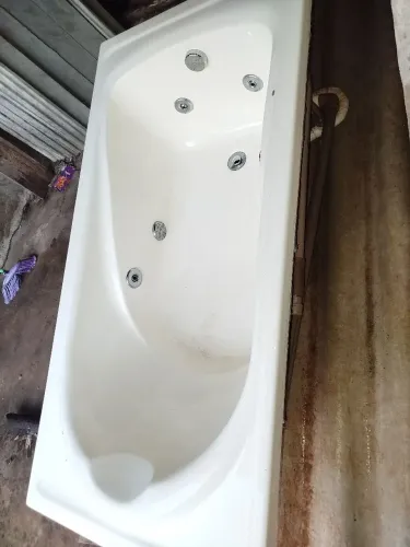 Vendo banheira de hidromassagem