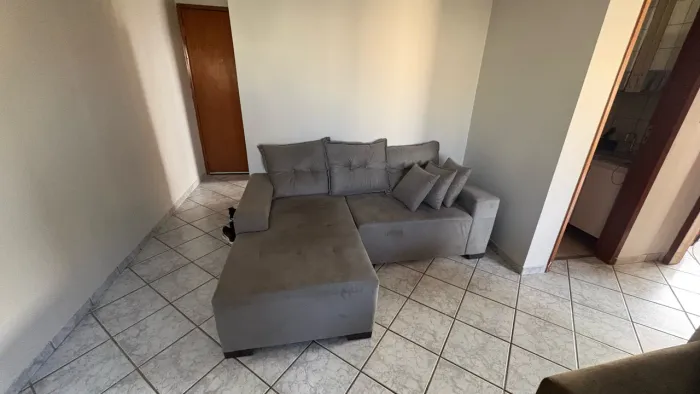 Sofá de Canto Cinza com Chaise