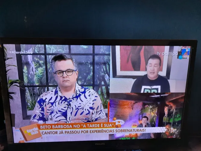TV de Led Full HD 32"**Pra levar,NÃO ENTREGO,NÃO E SMART **