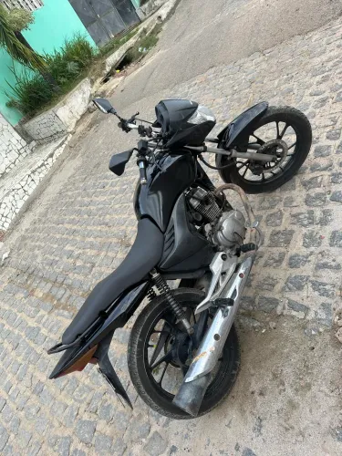 Vendo moto no precinho pra vender rápido
