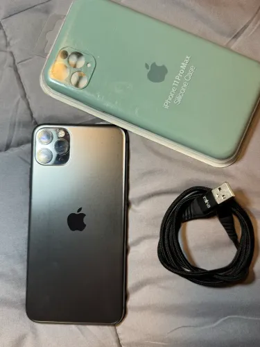 Vendo IPhone 11 Pro Max 256GB