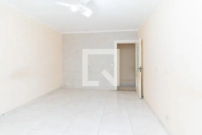 Casa à Venda - Vila Jacuí, 3 Quartos, 250 m2