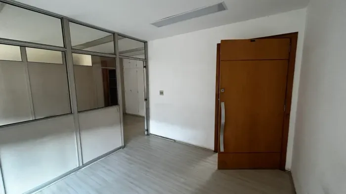 Sala Comercial Rua dos Otoni