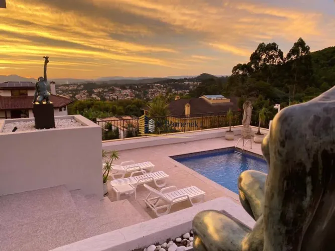 Residência em Alphaville à venda/locação com vista para o por do sol
