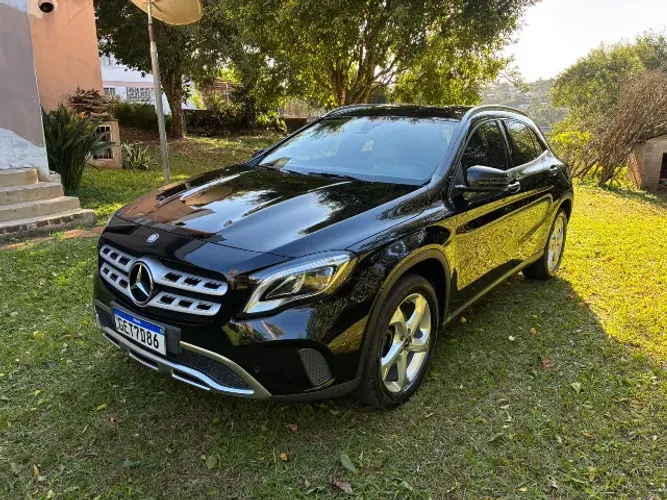 Mercedes-Benz GLA 200 Adv. 1.6/1.6 TB 16V Flex Aut. 2018