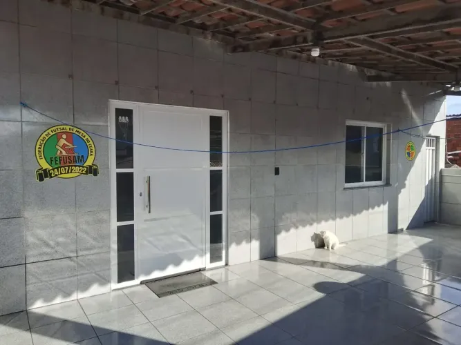 PRÉDIO RESIDENCIAL A VENDA COM 6 CASAS NO HENRIQUE JORGE!!!