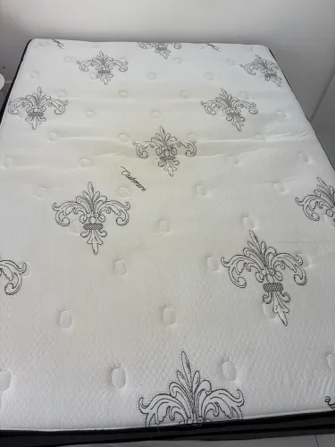 Cama box de molas casal padrão