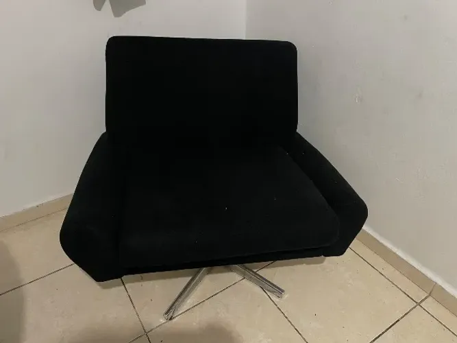2 POLTRONAS pra sair rápido