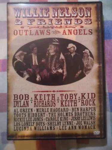 DVD Willie Nelson & Friends Outlaws and Angels DVD nacional e original
