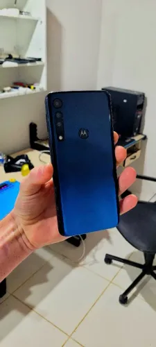 Moto One Macro