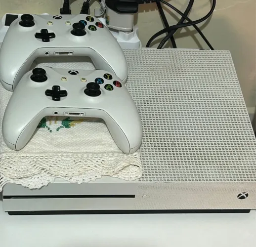 Vendo Xbox One Seminovo 