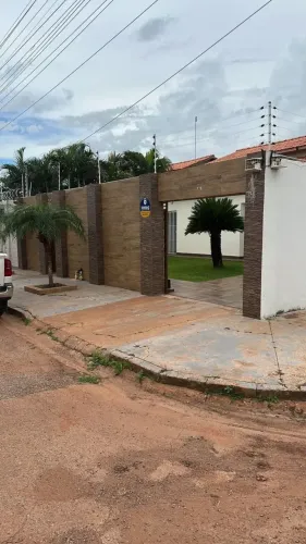 CASA PÚBLICA CHAPÉU DO SOL, P/ LOCAÇÃO E VENDA, PRONTO P/ NEGOCIAR, GOURMET E PISCINA, REF