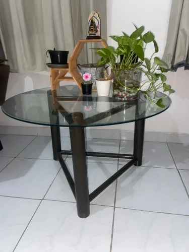 Mesa de centro (vidro) com base 