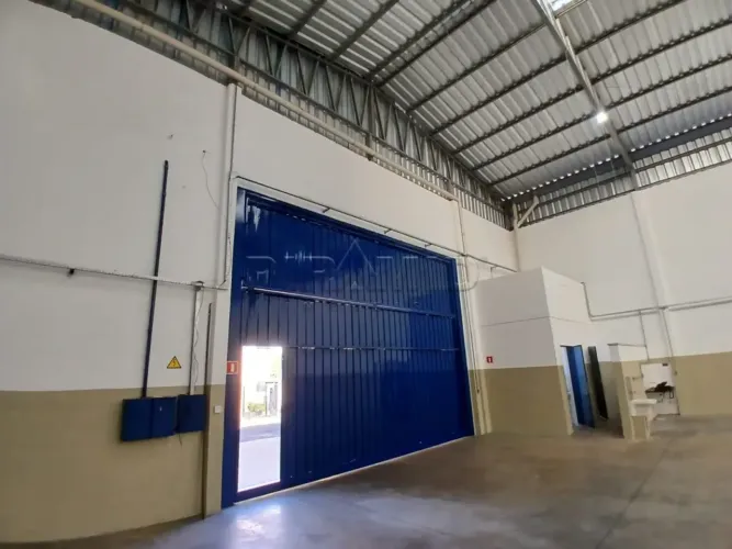Salão comercial com 527,26m², bairro Independência, Zona Norte de Ribeirão Preto/SP.