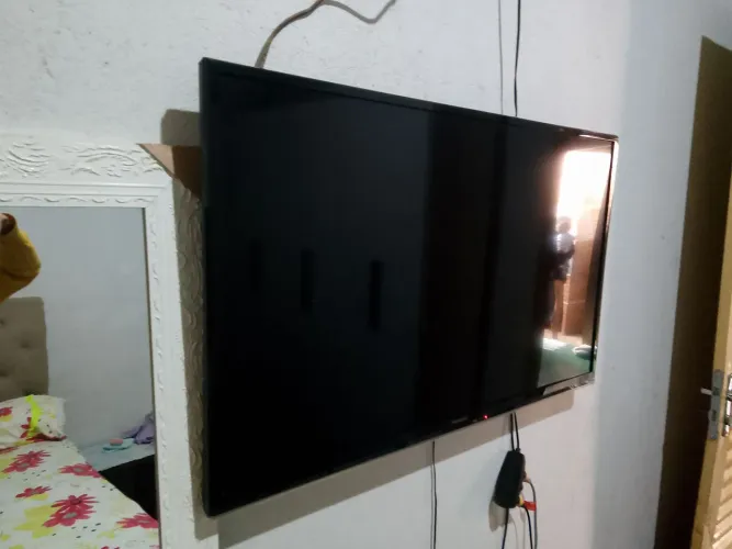 Tv Panasonic 43 polegadas funciona tudo