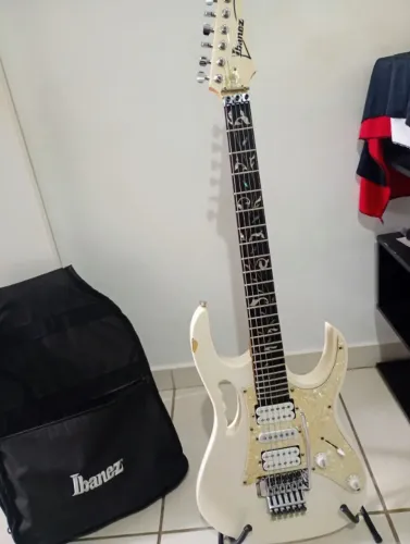 Guitarra Ibanez jam Jr