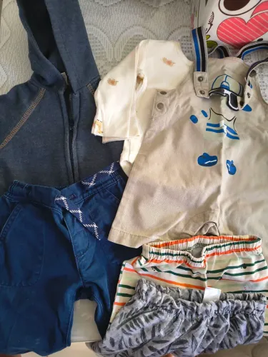 Roupa de bebê 0 a 9 meses (61 peças)