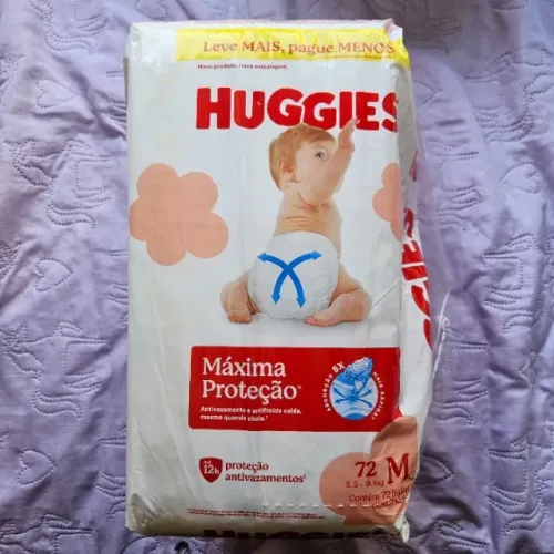 Fralda Huggies - Máxima Proteção - Tamanho M - 5,5 a 9,5 kg