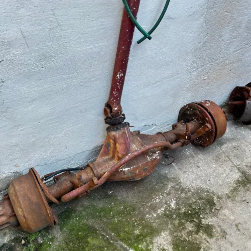 Eixo traseiro (diferencial) de caminhão