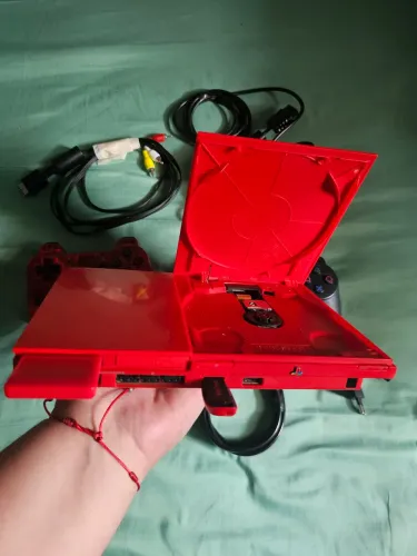 Playstation 2 slim Cinnabar Red raro