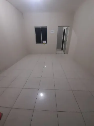 Aluga-se casa próximo a fraga maia 80 metros