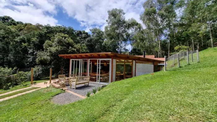 Sítio maravilhoso região de Monte Verde MG, bairro Bom Jardim, confira!