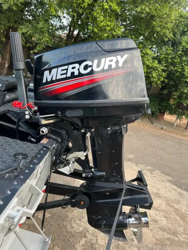 Motor Mercury 30 Hp com Hélice de inox 