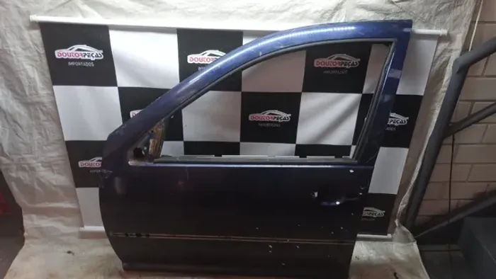 Porta dianteira esquerda golf 2000 a 2006
