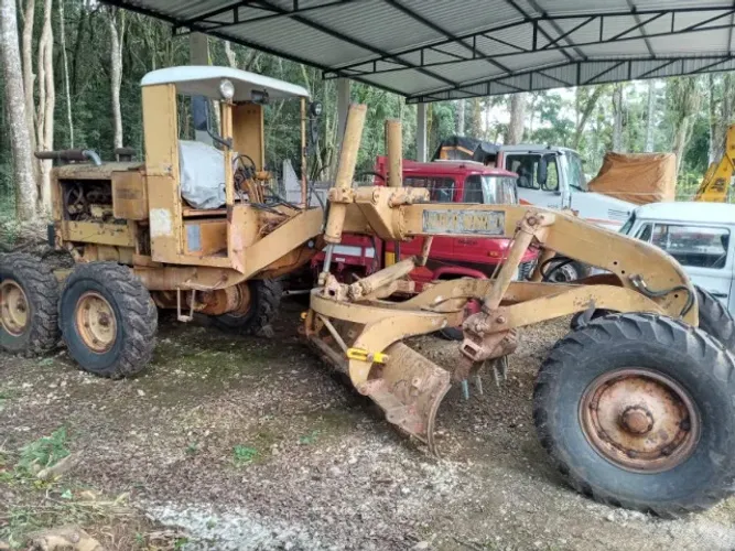 Motoniveladora Huber Warco