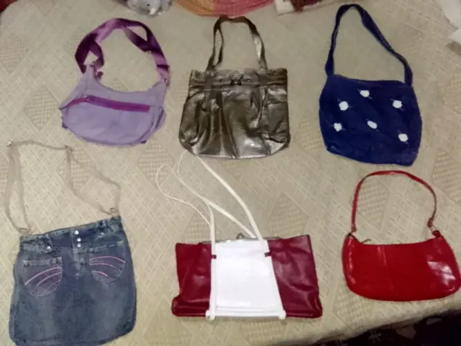5 BOLSAS FEM. VARIEDADES... LER DESCRIÇÃO...
