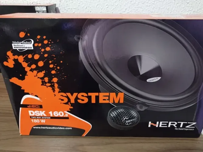 Kit 2 vc vias 6' Hertz DSK 160.3 180watts instalado no seu carro