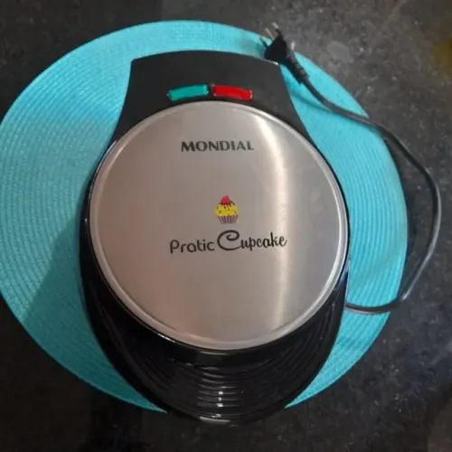 Vendo Cupcake Maker Mondial usei 3X