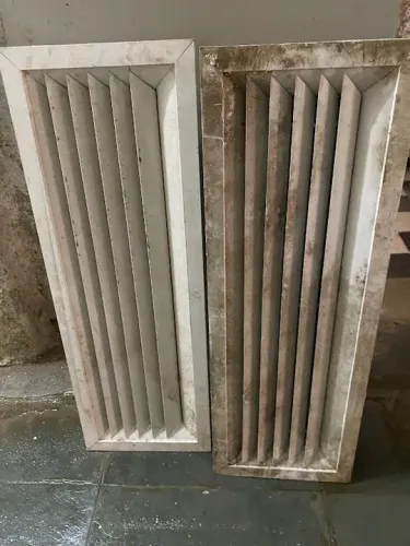 2 Grelhas De Ventilação