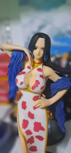 One Piece Boa Hancock Figure Apróx 25 CM para Coleção