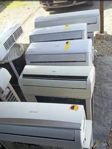 Ar condicionado semi novos com instalação incluso casa baixa 