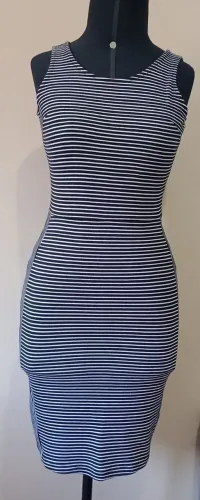 blue steel vestido midi tubinho listrado - tamanho pp ou 36