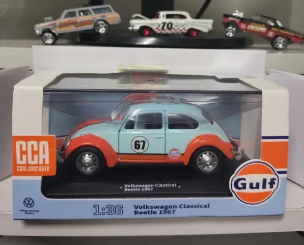 Miniatura 1/36 1967 Volkswagen Fusca Gulf
