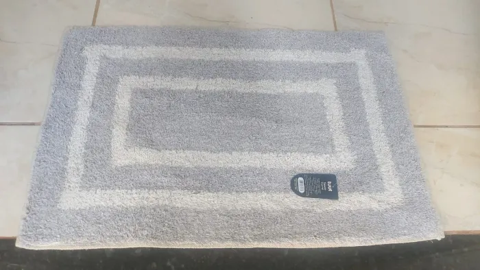 Tapete de Algodão com Detalhes