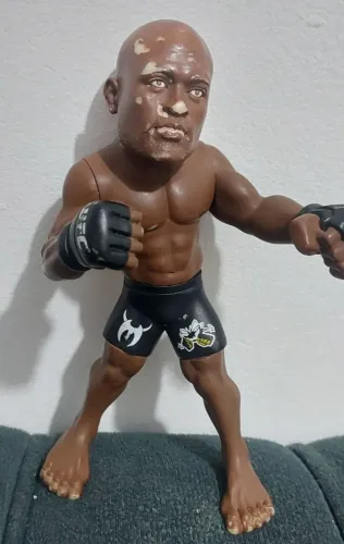 Boneco UFC Anderson Silva