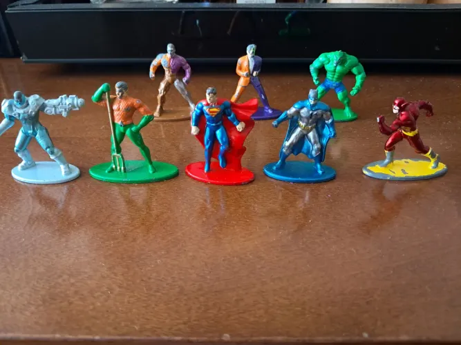 Bonecos de Liga da Justiça - Nano Metalfigs