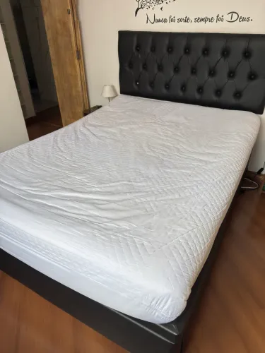 Cama Box Baú Casal - 5 anos de uso, com colchão 
