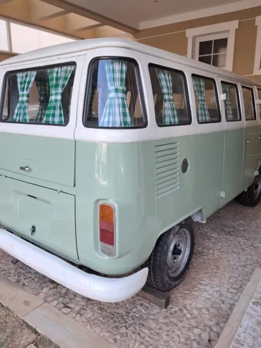 Volkswagen Kombi Standard/ Luxo/ Serie Prata 1983